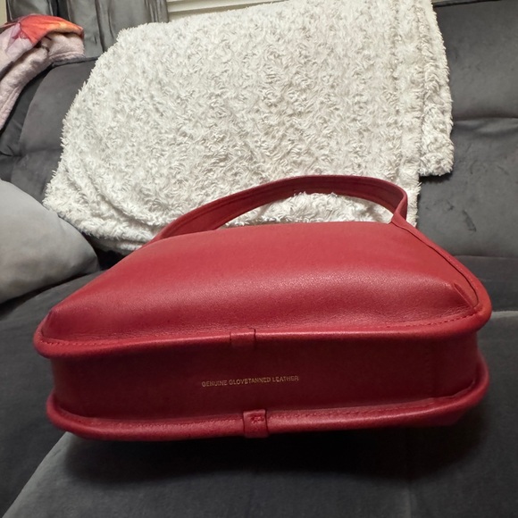 Coach Ruby Leather Curve Zip Bag - Picture 5 of 8